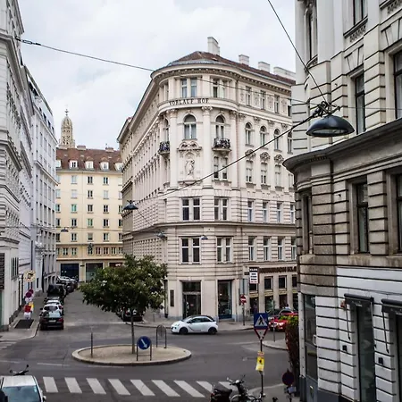Private Central Vienna I Self Check In I Ac In All Rooms-3